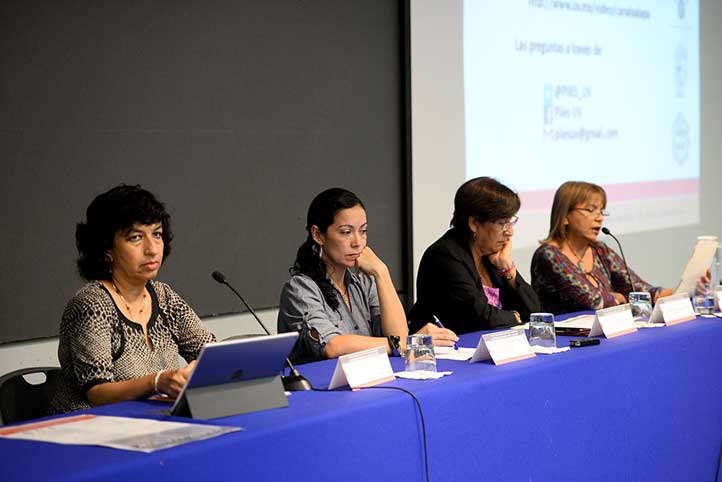 Panelistas de la Mesa 8 “Educación ambiental”