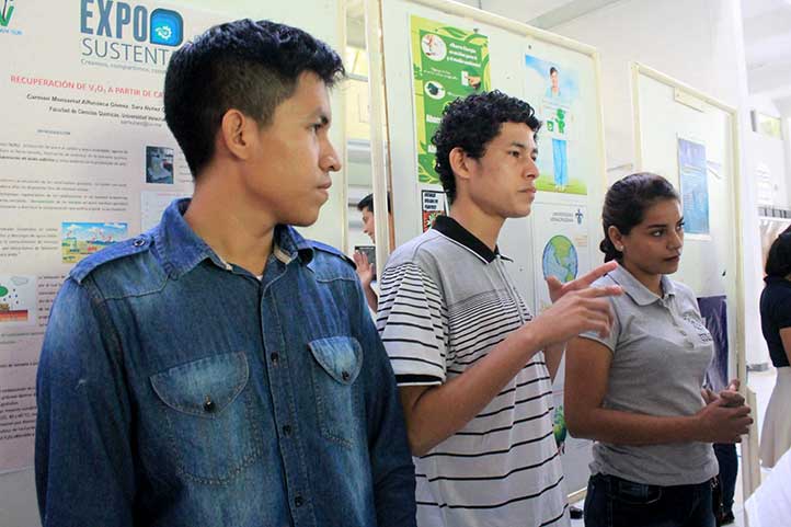 En Coatzacoalcos participaron alumnos de Ingeniería Ambiental