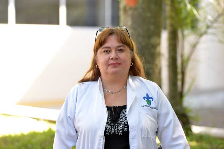 Lorena Mendoza Camacho, coordinadora de Internado de Pregrado