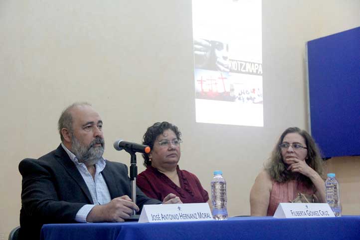 José Antonio Hernanz, Filiberta Gómez y Rosío Córdova