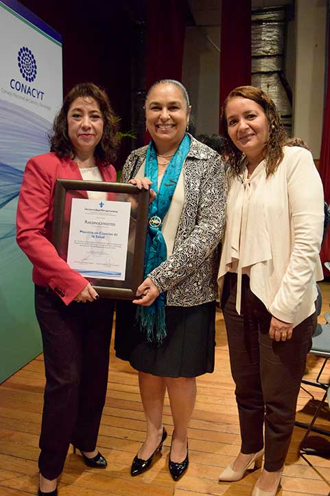 Sobeida Blázquez, Sara Ladrón de Guevara y Patricia Pavón