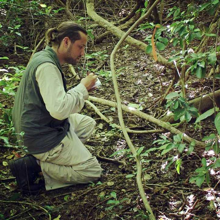 Realizó una estancia en la Amazonia