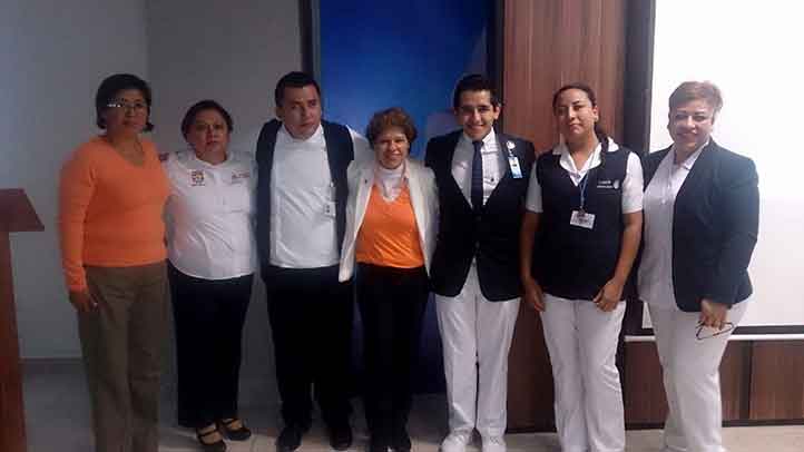Yolanda Méndez Grajales (al centro) participó en el 1er Congreso Interinstitucional Jurisdiccional de Enfermería