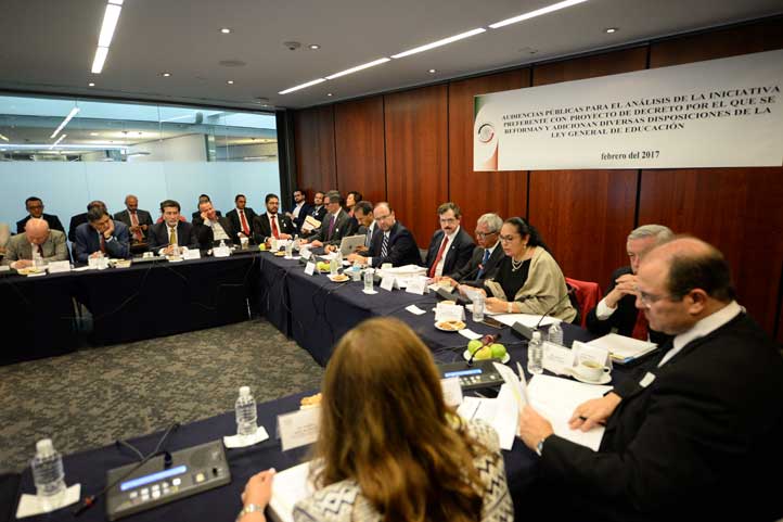 Si el llamado es a la unidad, debemos empezar por casa, afirmó la Rectora