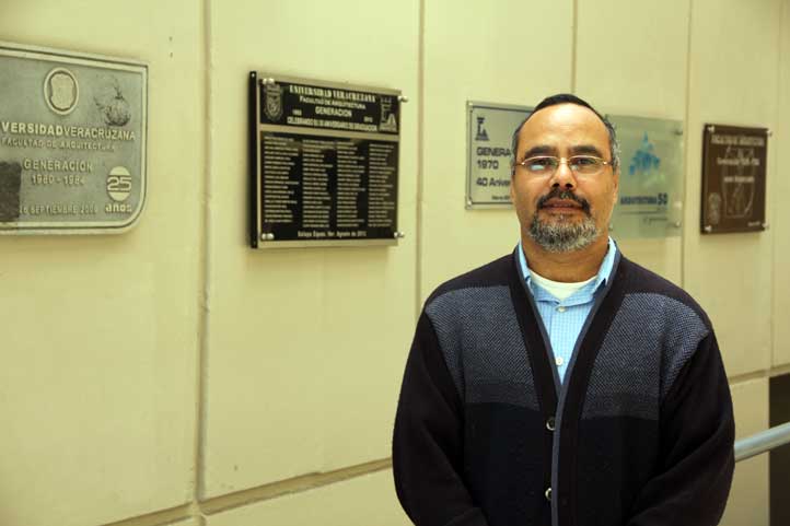 Luis Arturo Vázquez Honorato, coordinador del posgrado