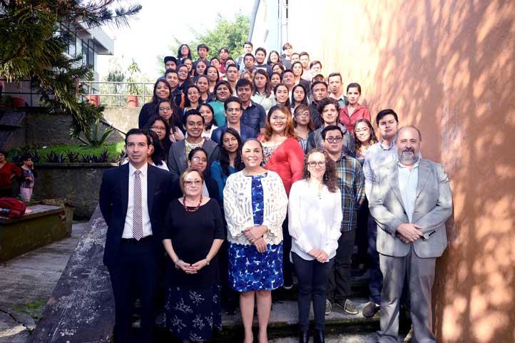 Los jóvenes fueron recibidos por autoridades universitarias