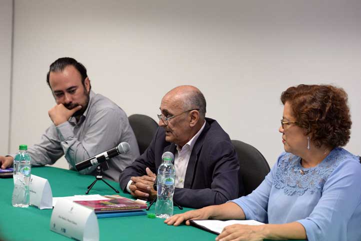 Demian Lonngi, Ricardo Corzo y Nidia Pérez