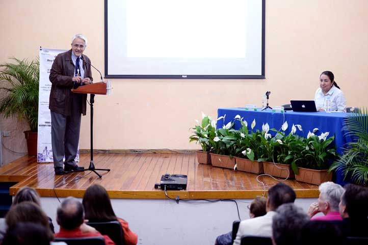 Eusebio Juaristi abrió la Cátedra “Ruy Pérez Tamayo”
