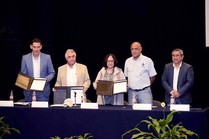 Carlos Roberto Cerdán, José Othón Flores, María Magdalena Hernández, Domingo Canales y Andrés Rivera