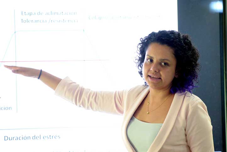 Dulce Olivia Flores Martínez se tituló de la Maestría en Ciencias en Ecología y Biotecnología