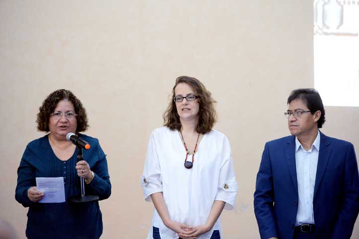 Filiberta Gómez, Virginie Thiébaut y Esteban Rodríguez
