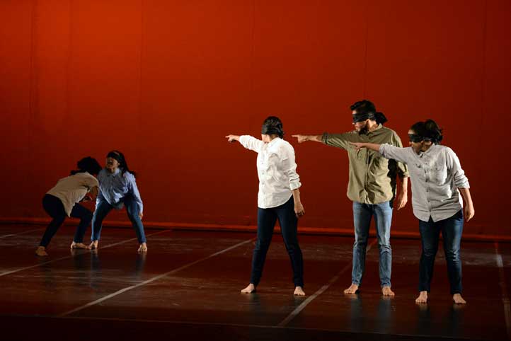 Un día antes del certamen, alumnos de la UV ofrecieron una función especial