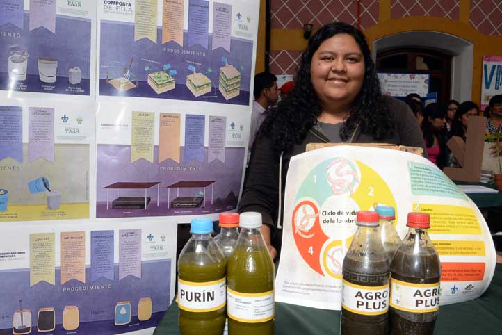 Karla Jerezano Díaz asesora a productores