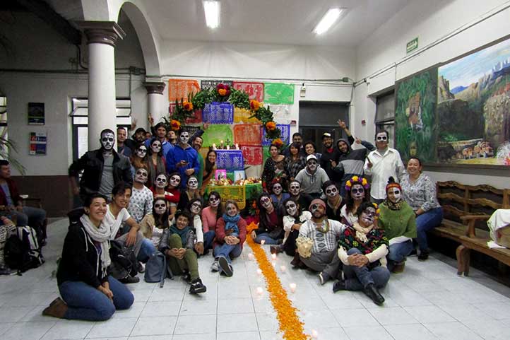 Estudiantes extranjeros se unieron a la celebración