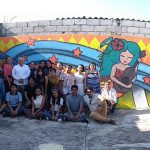 Imagen Universitarios que participan en los Talleres Libres de Arte realizan murales en la Casa de las Estrellitas